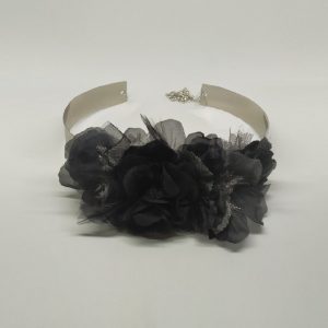 cinturon plateado flores negras