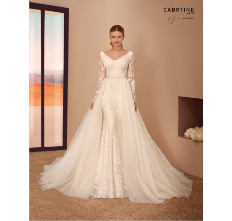 novia cabotine corona