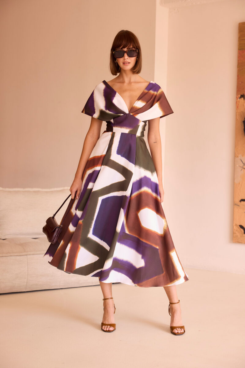 Vestido midi Carla Ruiz evasé